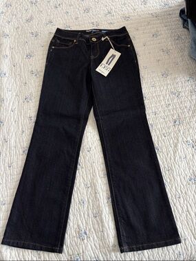 NEW! Style & Co Women's Dark Indigo Straight Leg Jeans size 2 petite short